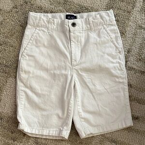 The Children's Place White Flat Front Boy’s Shorts size 8
